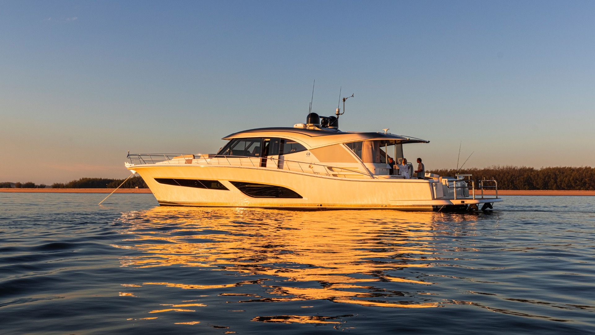 Riviera 645 SUV Series II at anchor